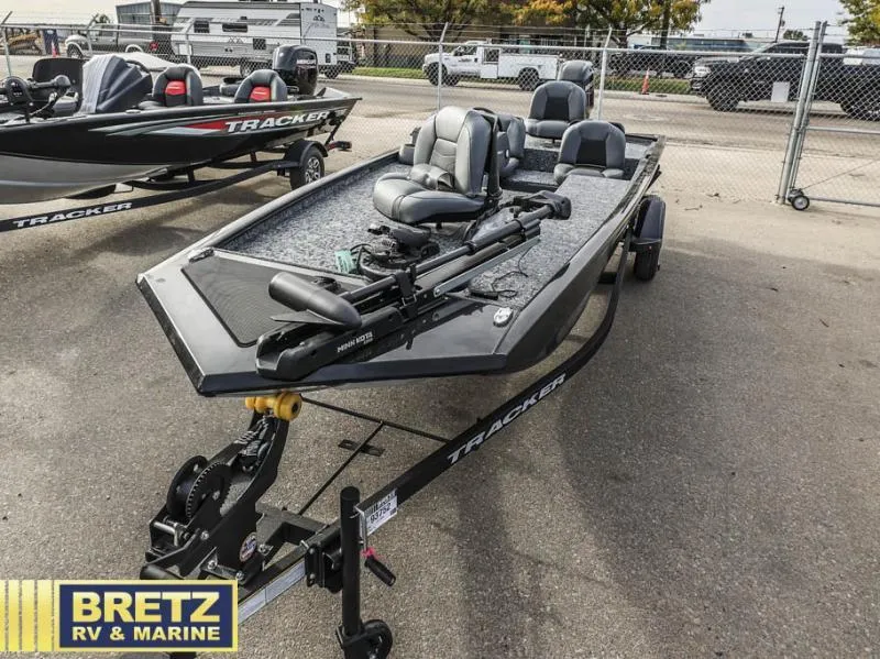Slide: The Image of 2025 Pro 170 fishing boat at Bretz RV & Marine dealership. - 5