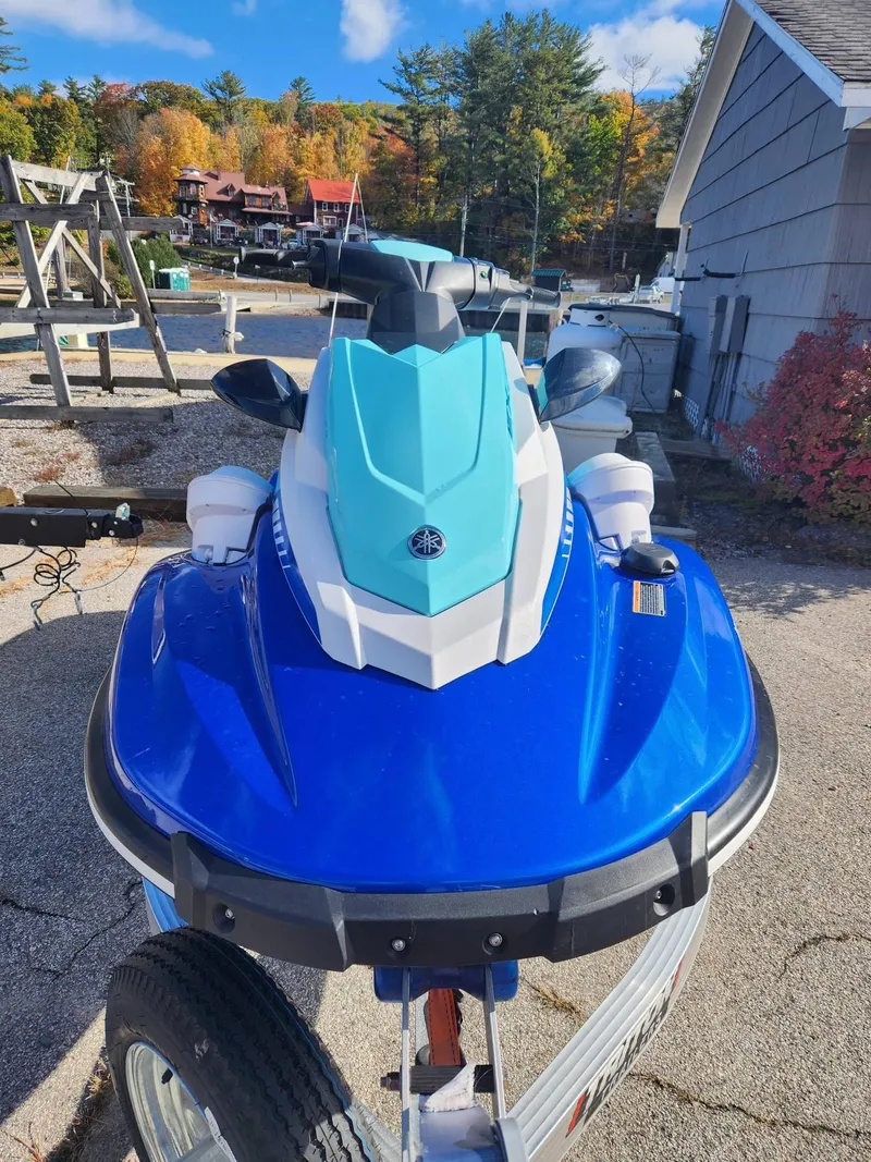 Slide: The Image of Waverunner EX LIMITED 2022 - 4