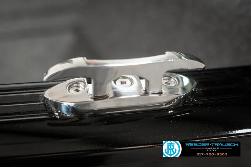 Slide: The Image of Close-up of a 2025 Lund 1775 Adventure Sport boat cleat. - 47