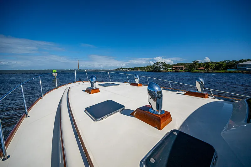 Slide: The Image of Hinckley Talaria 55 MY 2005 yacht deck with chrome fittings on a sunny day. - 38