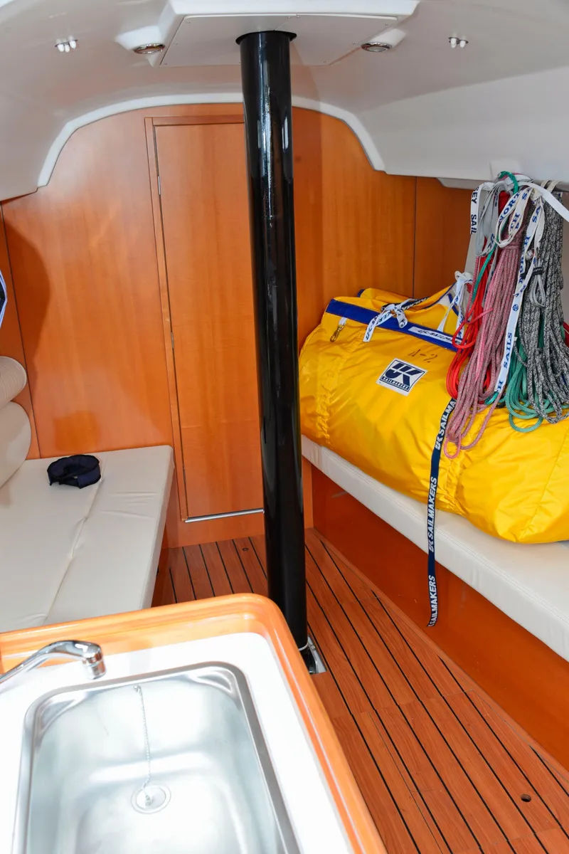 Slide: The Image of Beneteau First 10R 2007 - 21