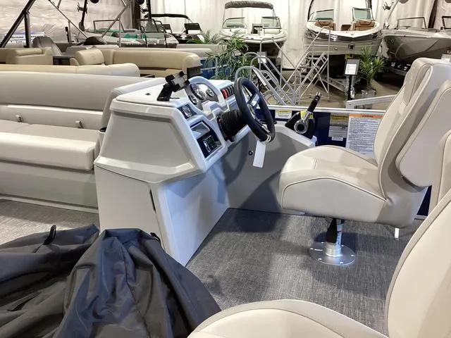 Slide: The Image of Godfrey Xperience 2286 SFLX 2025 - 11