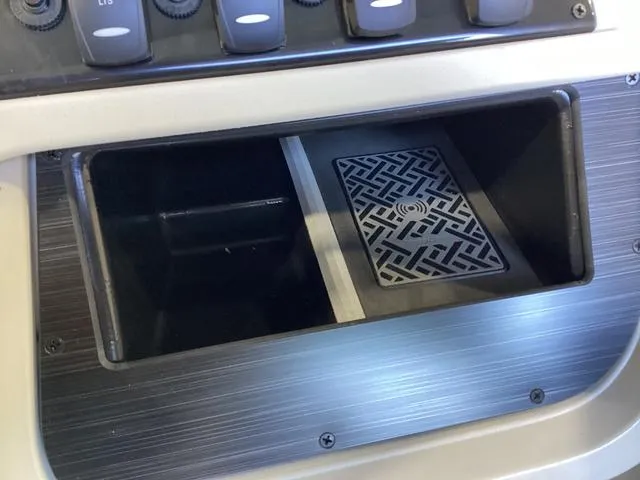 Slide: The Image of Godfrey SW2086CSE 2025 - 17