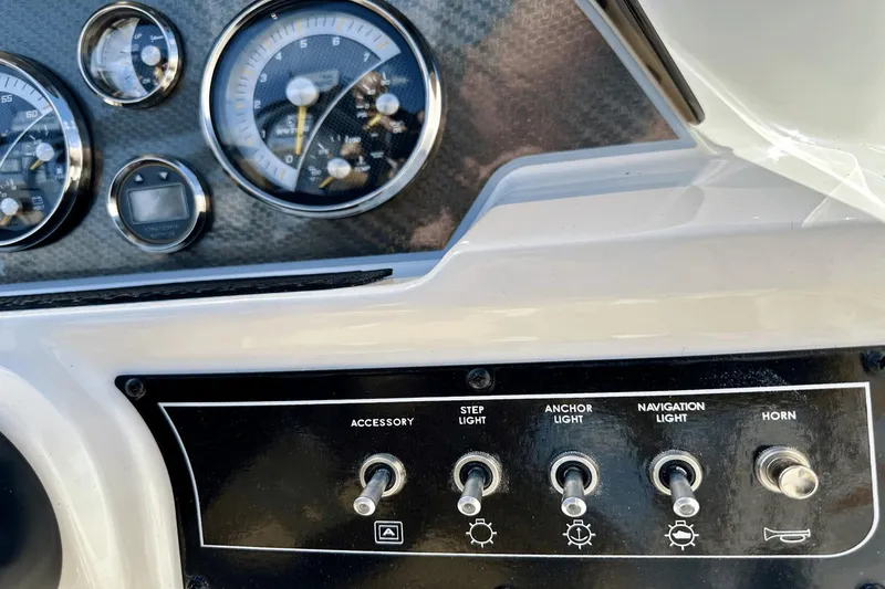 Slide: The Image of Bayliner D20I 2025 - 19