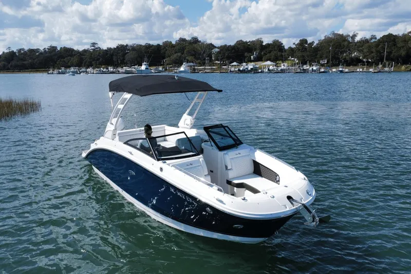 Slide: The Image of Sea Ray 270 SDX Outboard 2023 - 2