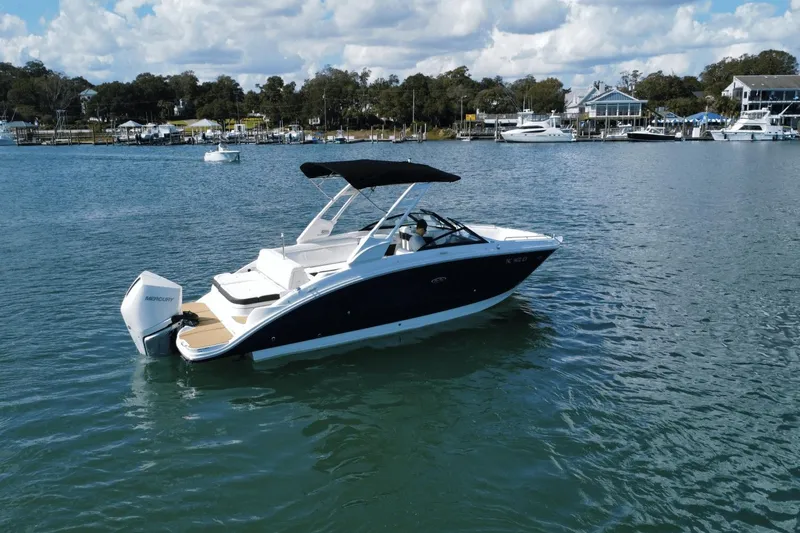 Slide: The Image of Sea Ray 270 SDX Outboard 2023 - 5