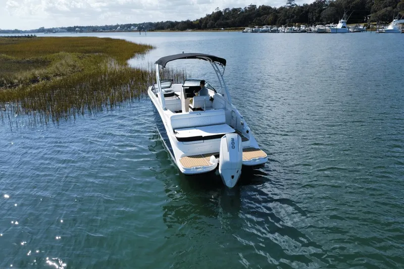 Slide: The Image of Sea Ray 270 SDX Outboard 2023 - 6