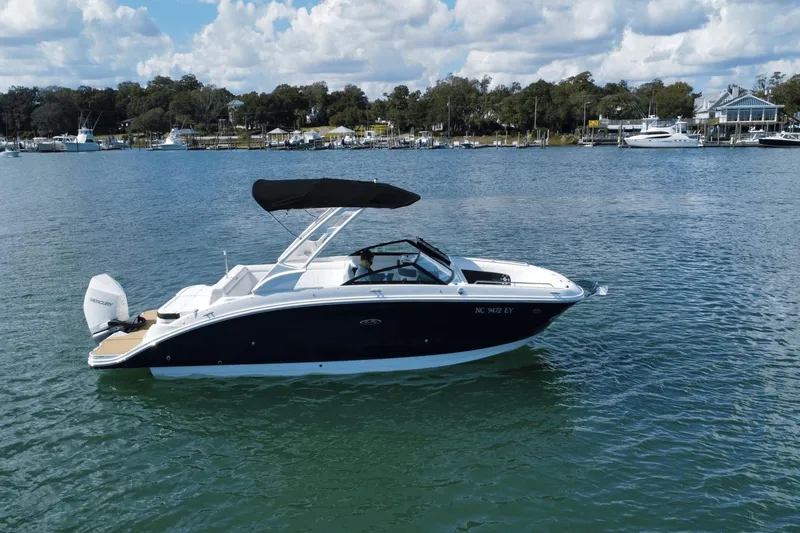 Slide: The Image of Sea Ray 270 SDX Outboard 2023 - 9