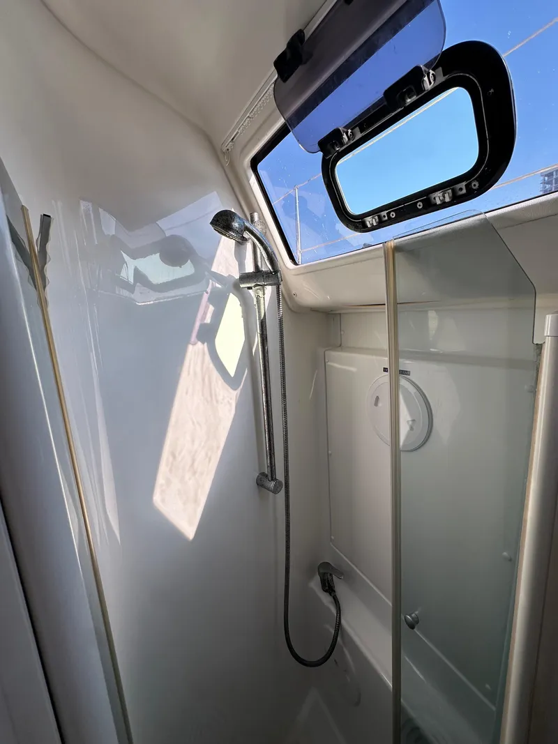 Slide: The Image of Beneteau Oceanis 40 2011 - 60