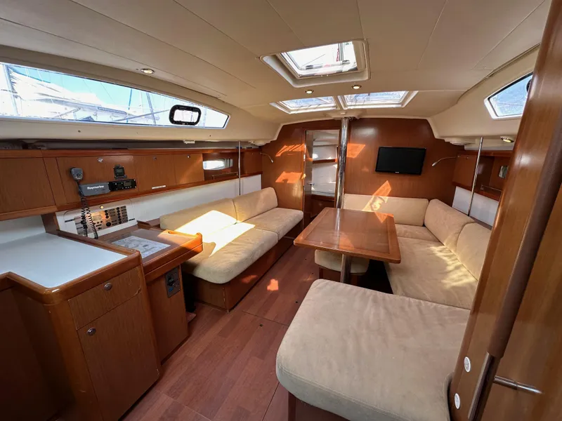 Slide: The Image of Beneteau Oceanis 40 2011 - 67