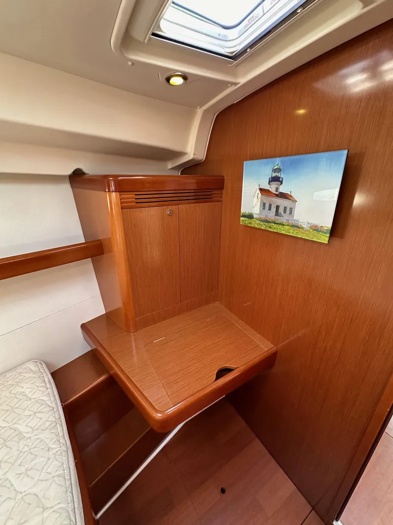 Slide: The Image of Beneteau Oceanis 40 2011 - 80