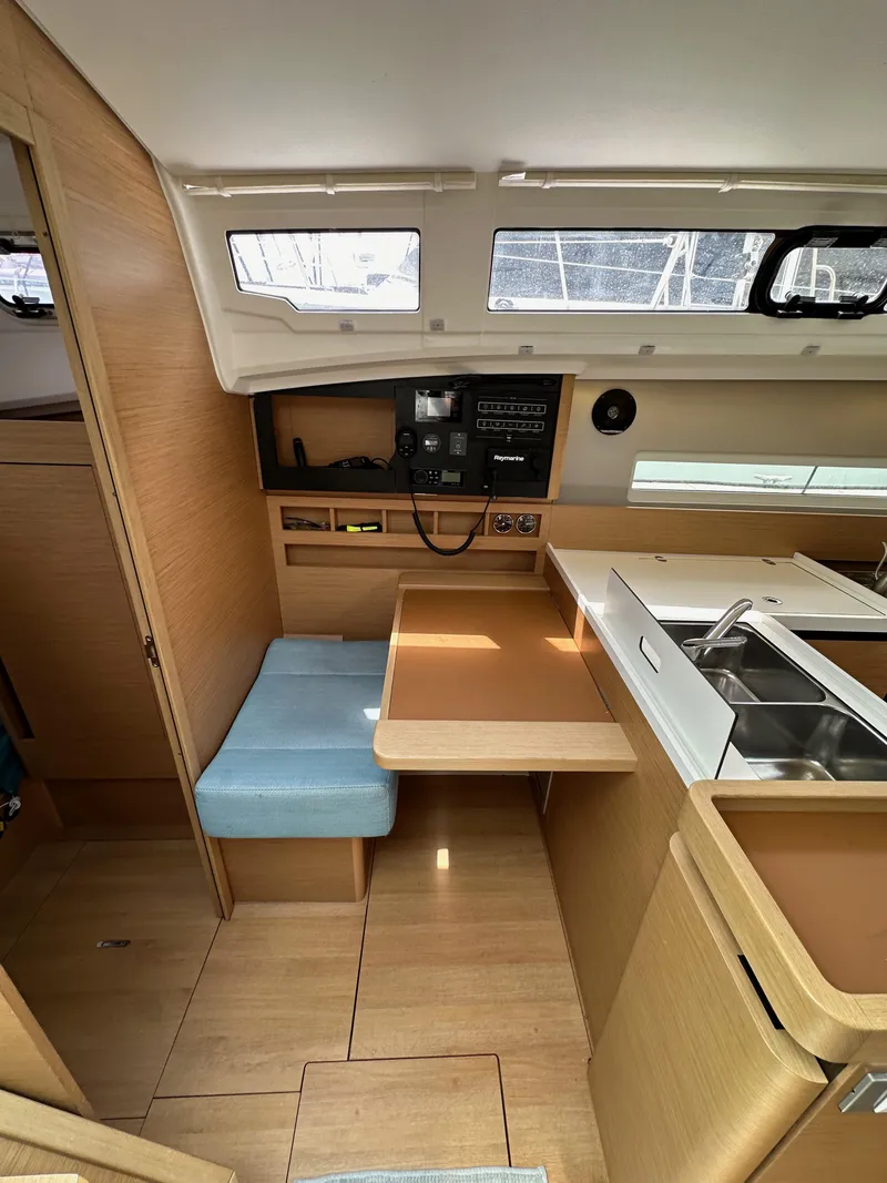 Slide: The Image of Jeanneau Sun Odyssey 410 2020 - 55