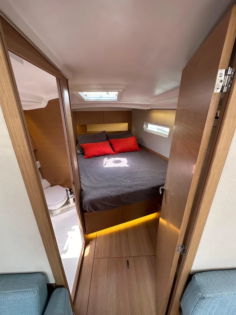 Slide: The Image of Jeanneau Sun Odyssey 410 2020 - 76