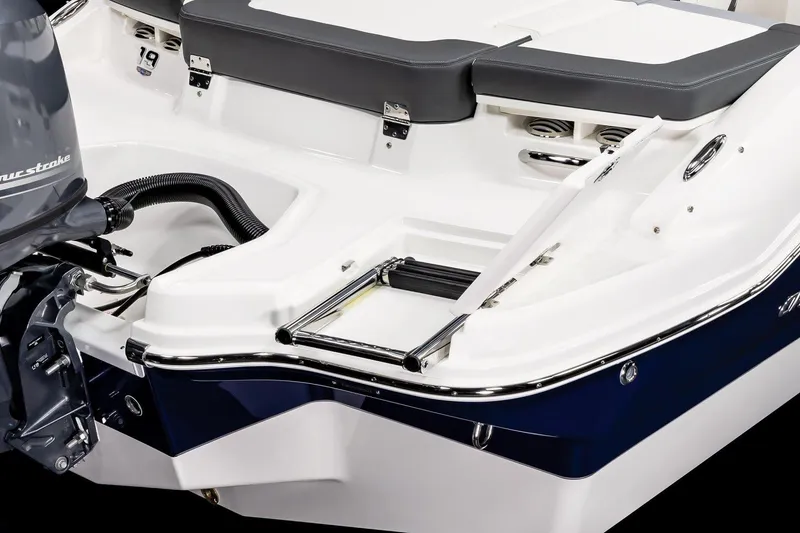 Slide: The Image of 2025 Chaparral 19 SSi OB boat stern with outboard motor and swim platform. - 13