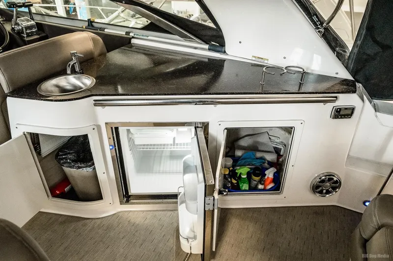 Slide: The Image of Wet Bar - 18