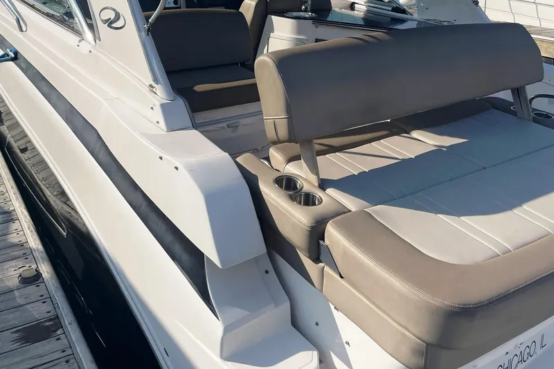 Slide: The Image of Transom Seating - 4