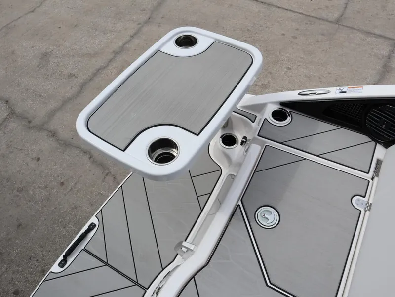 Slide: The Image of Yamaha 252XE 2025 - 10