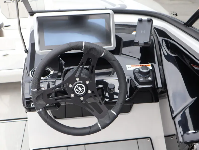 Slide: The Image of Yamaha 252XE 2025 - 11