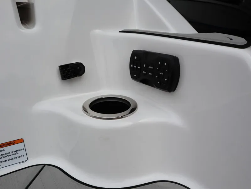 Slide: The Image of Yamaha 252XE 2025 - 5