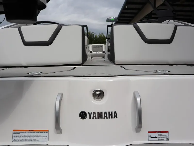 Slide: The Image of Yamaha 252XE 2025 - 7