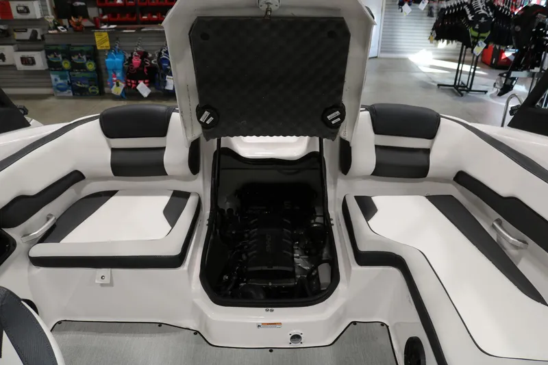 Slide: The Image of Yamaha AR195 2025 - 21