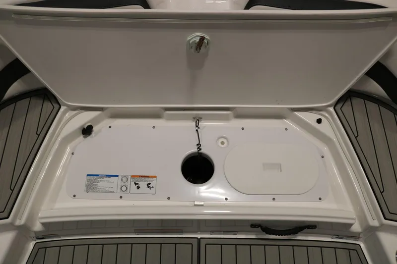 Slide: The Image of Yamaha AR195 2025 - 6