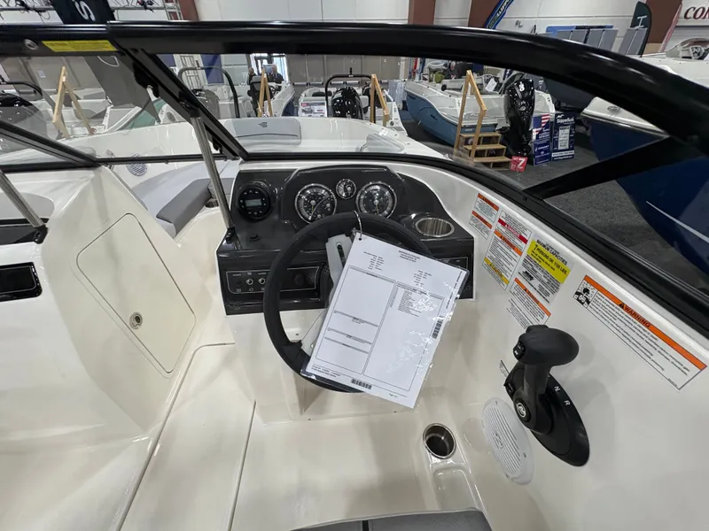 Slide: The Image of Bayliner VR4 Bowrider OB 2025 - 26