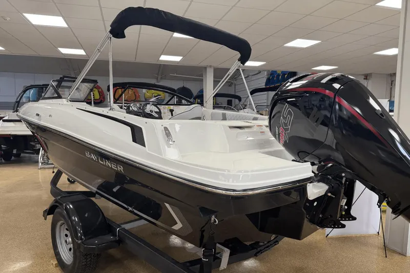 Slide: The Image of Bayliner VR4 Bowrider OB 2025 - 16