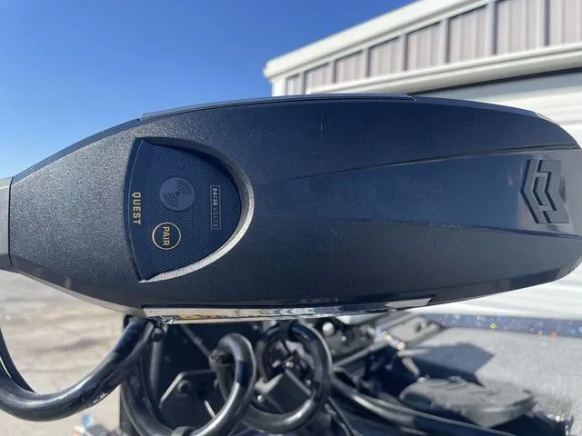 Slide: The Image of Phoenix Bass Boat 721 ZXL 2025 - 7