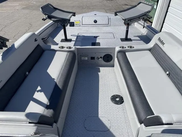 Slide: The Image of SeaArk Easy cat 2025 - 13