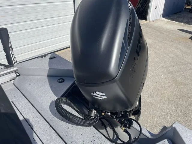 Slide: The Image of SeaArk Easy cat 2025 - 21