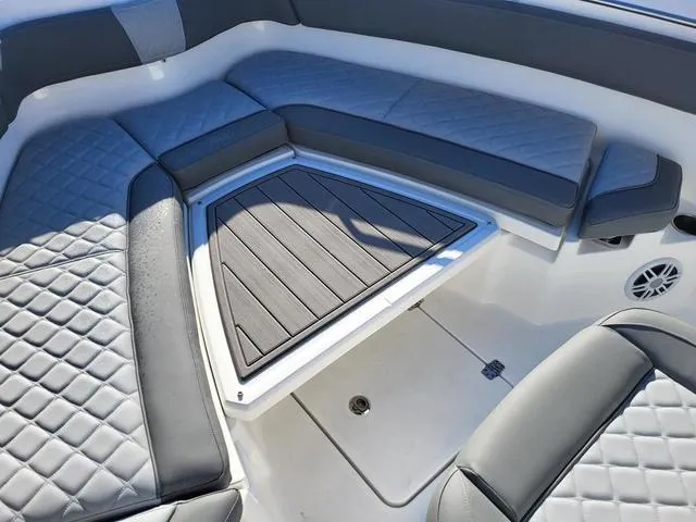 Slide: The Image of NauticStar 222 Offshore 2025 - 12