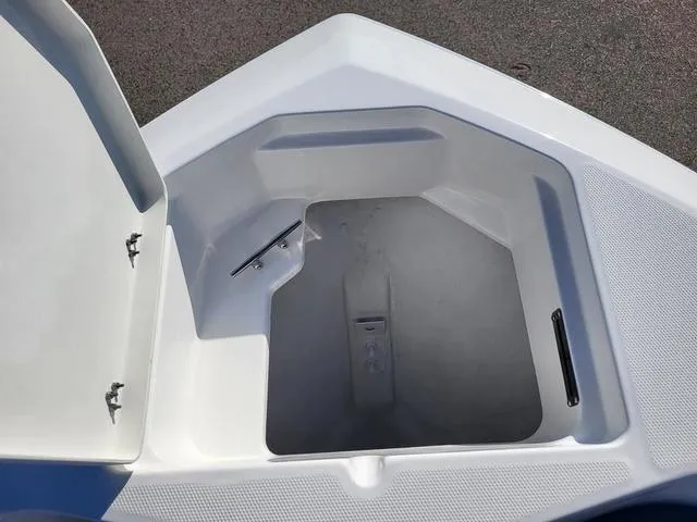 Slide: The Image of NauticStar 222 Offshore 2025 - 16