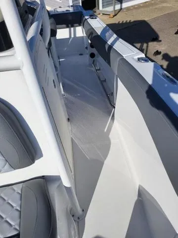 Slide: The Image of NauticStar 222 Offshore 2025 - 22