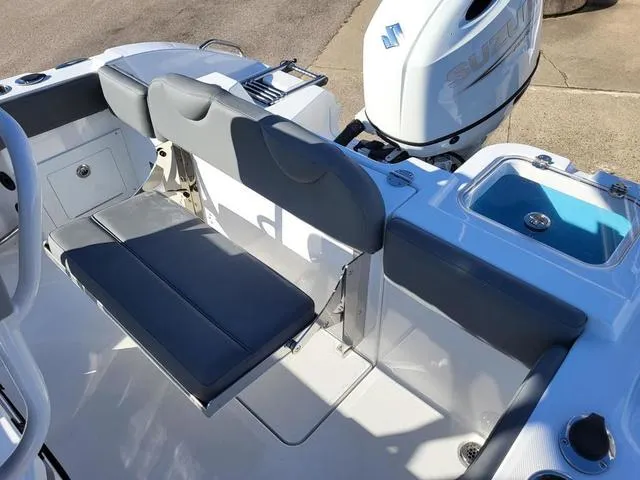 Slide: The Image of NauticStar 222 Offshore 2025 - 38