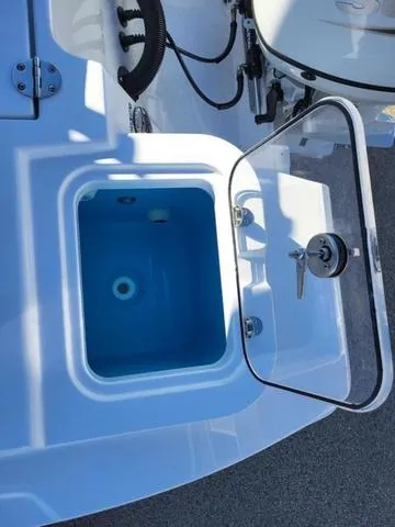 Slide: The Image of NauticStar 222 Offshore 2025 - 44