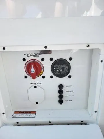 Slide: The Image of NauticStar 222 Offshore 2025 - 48