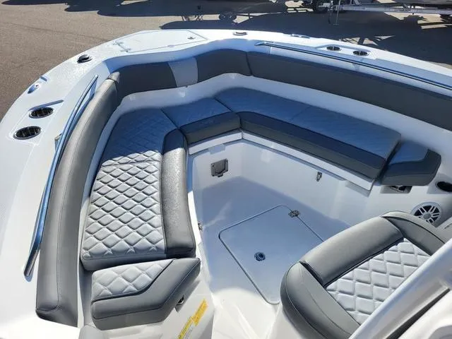 Slide: The Image of NauticStar 222 Offshore 2025 - 8