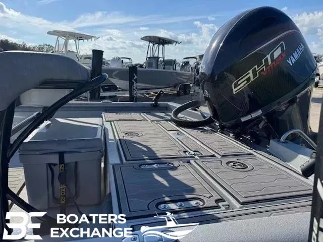 Slide: The Image of Avid 21 Magnum 2025 - 3