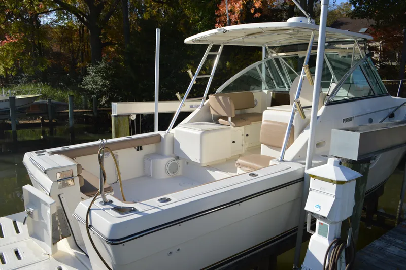 Slide: The Image of Pursuit 3000 Express - Cockpit - 11