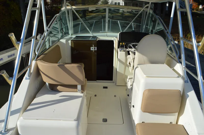 Slide: The Image of Pursuit 3000 Express - Bridge Deck - 19