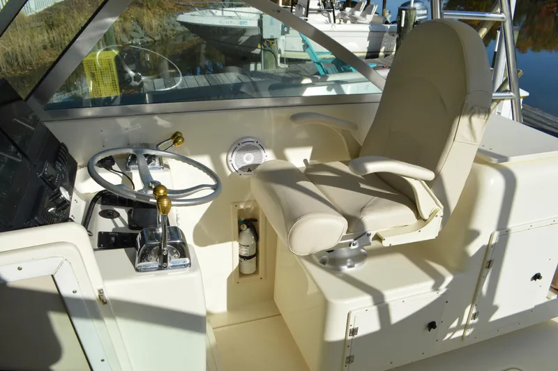 Slide: The Image of Pursuit 3000 Express - Helm Seat (2) - 24