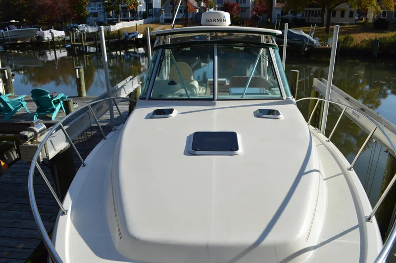 Slide: The Image of Pursuit 3000 Express - Foredeck - 3