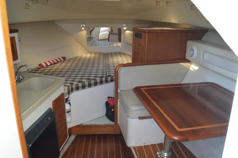 Slide: The Image of Pursuit 3000 Express - Salon - 37