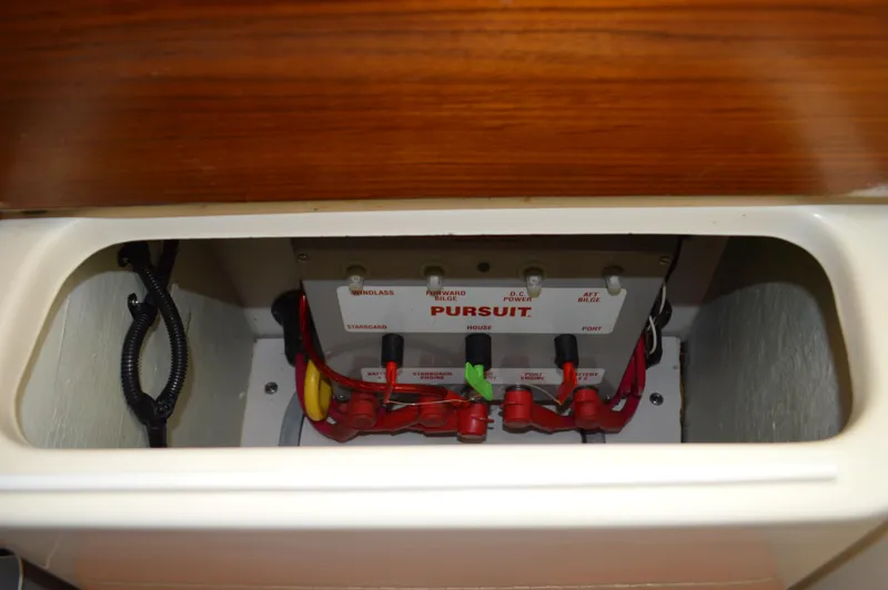 Slide: The Image of Pursuit 3000 Express - Battery Switches - 46