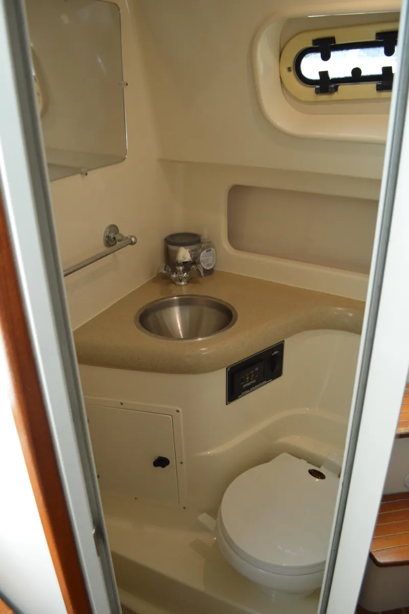 Slide: The Image of Pursuit 3000 Express - Head - 47