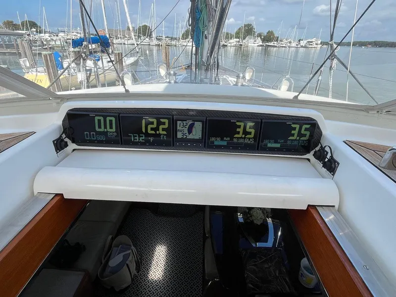 Slide: The Image of New Garmin sailing displays - 7