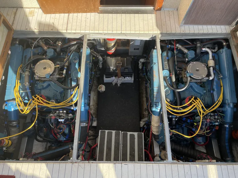 Slide: The Image of 1972 Marinette 28' Express For Sale - 8