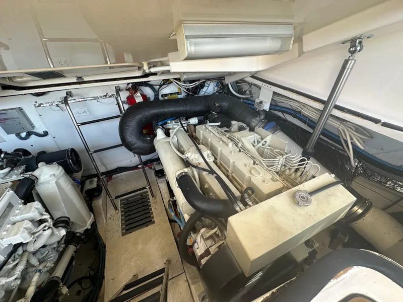 Slide: The Image of Tiara 3600 Sovran 2005 - 50