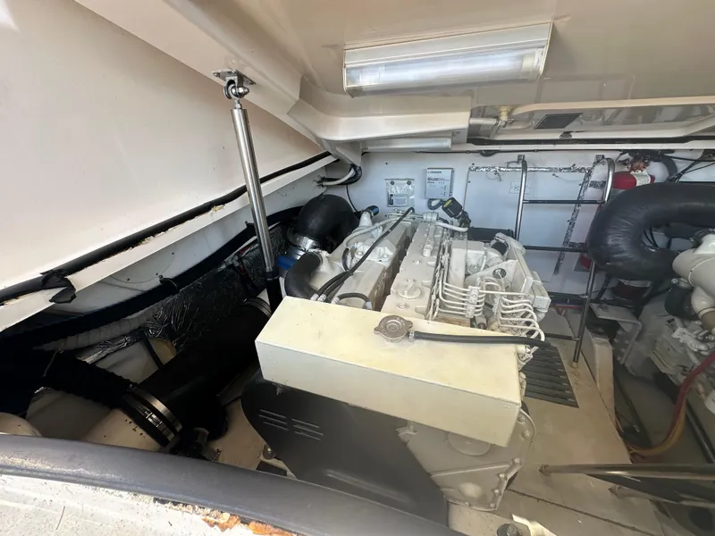 Slide: The Image of Tiara 3600 Sovran 2005 - 51